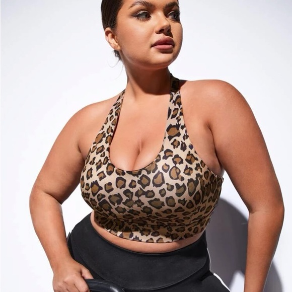 🆕 Leopard Sports Bra!!! - Picture 5 of 7